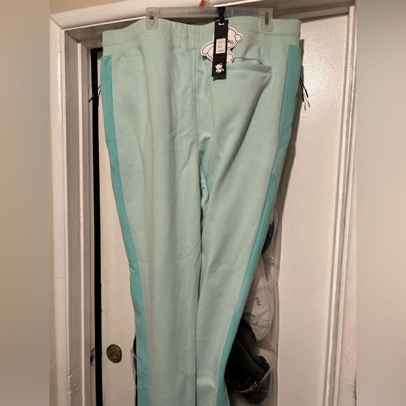 Civilized Jogger Set - Picture 16 of 16